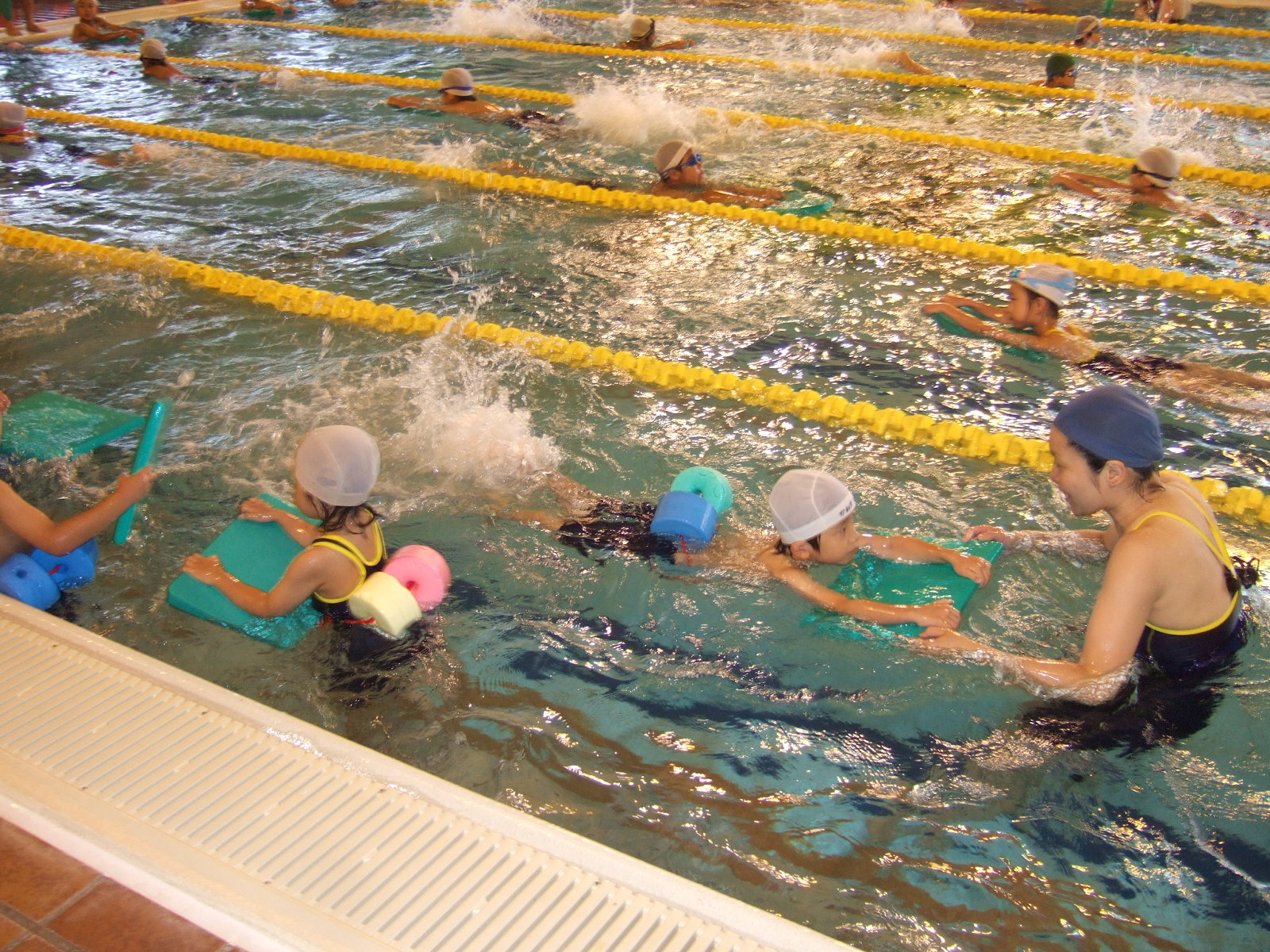 幼児 学童向け スイミングスクール 複合健康スポーツ施設 常願寺ハイツスポーツ公園